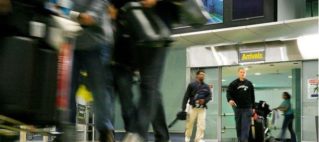 Current account deficit narrows as tourism bolsters services inflow