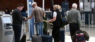 Canada: Passengers can’t be removed from overbooked flights