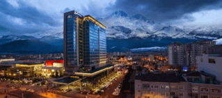 Google’s New Hotel Booking Site Threatens Expedia, Airbnb and Others