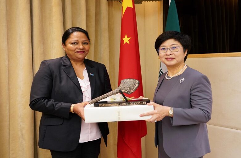Kumar holds meetings in Macau
