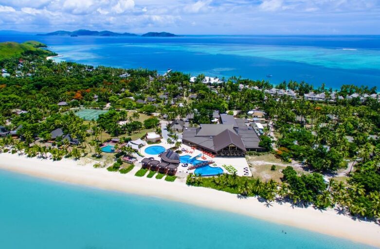 Mana Island Gives Back to Staff