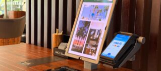 Holiday Inn Introduces First Hotel Self-Service Kiosk